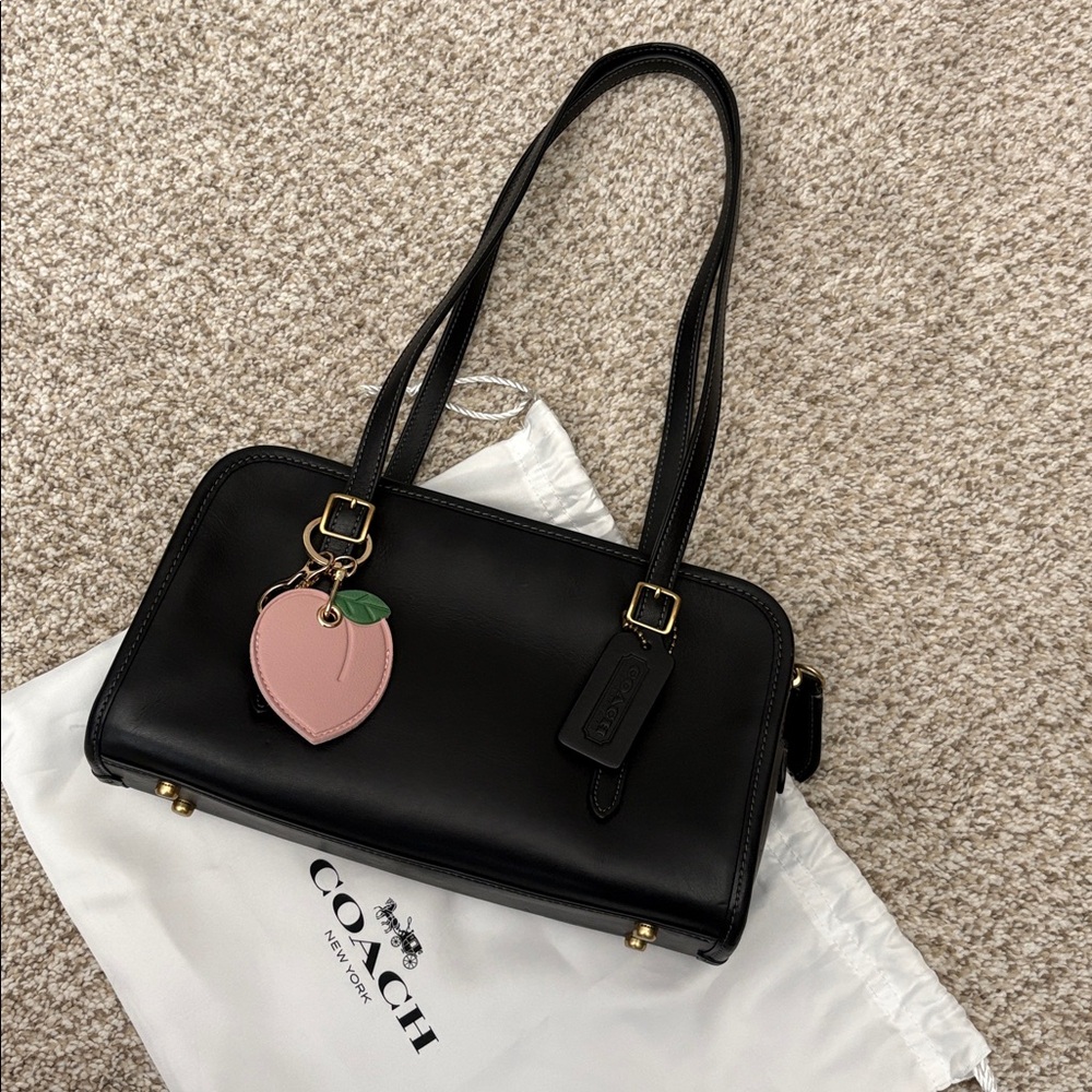 Coach swing zip shoulder bag